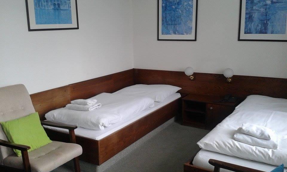 Hotel Saloon 즐린 객실 사진