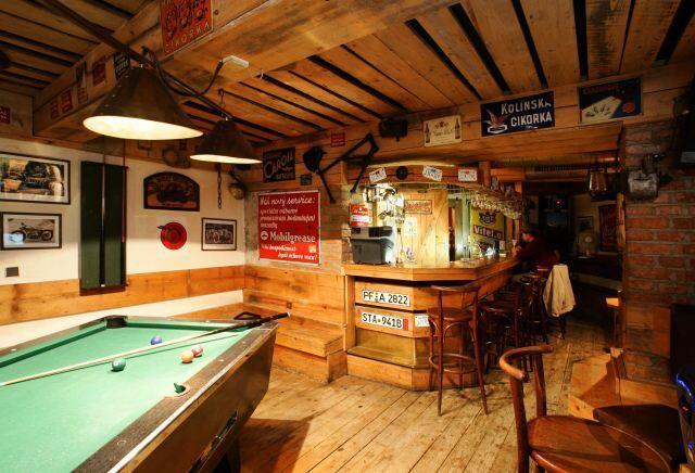 Hotel Saloon 즐린 외부 사진